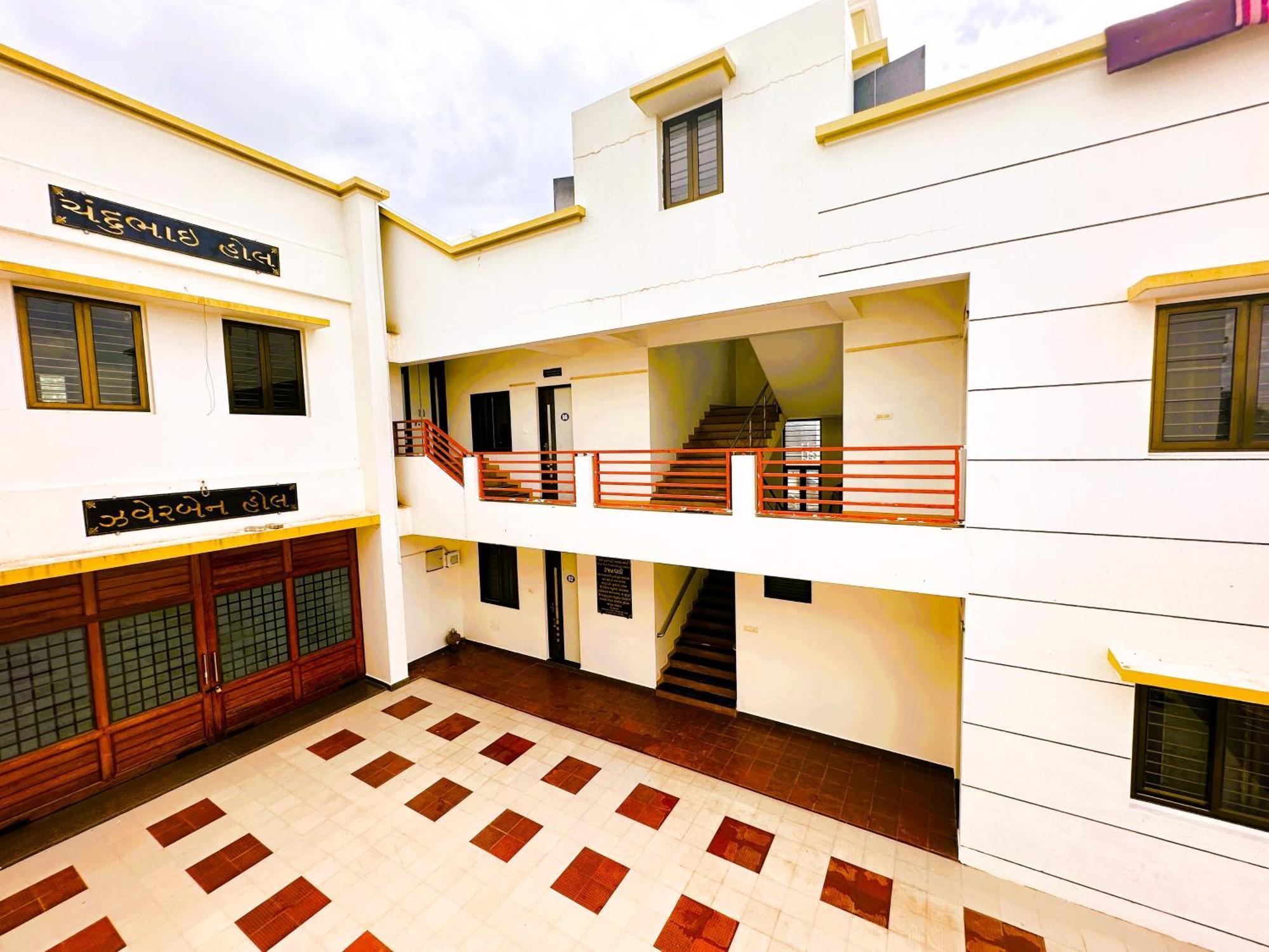 Ranjan Vadi Hotel Bhuj Eksteriør billede