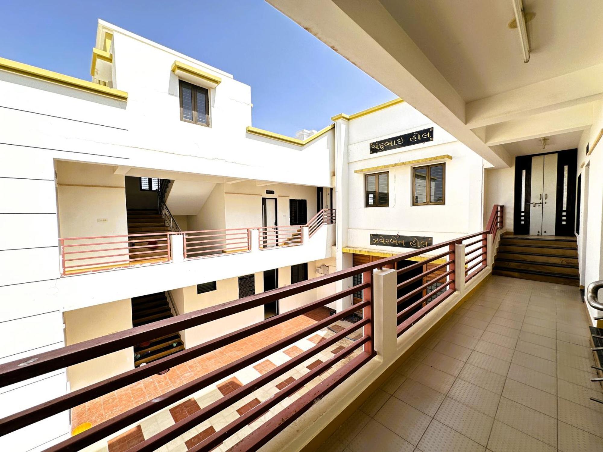 Ranjan Vadi Hotel Bhuj Eksteriør billede