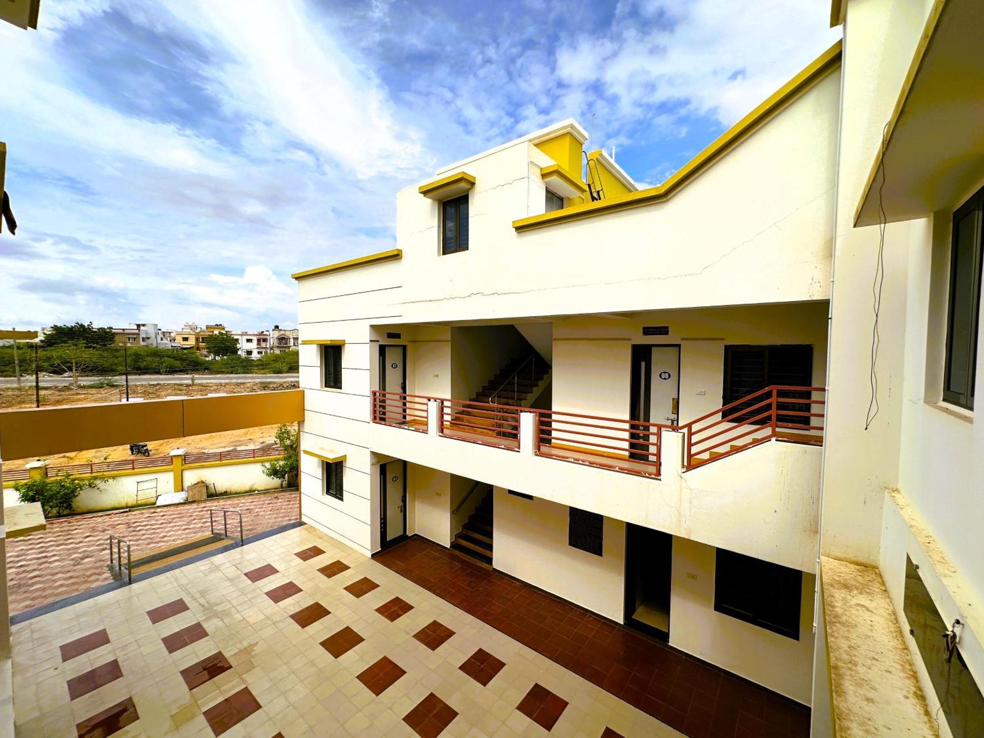 Ranjan Vadi Hotel Bhuj Eksteriør billede